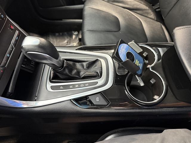 Photo of 2015 Ingot Silver Ford Edge