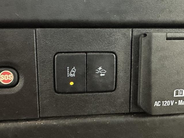 Photo of 2021 Summit White Chevrolet Express 3500