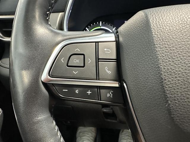 Photo of 2021 Blizzard Pearl Toyota Highlander Hybrid