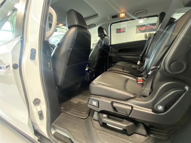 Photo of 2021 Platinum White Pearl Honda Odyssey
