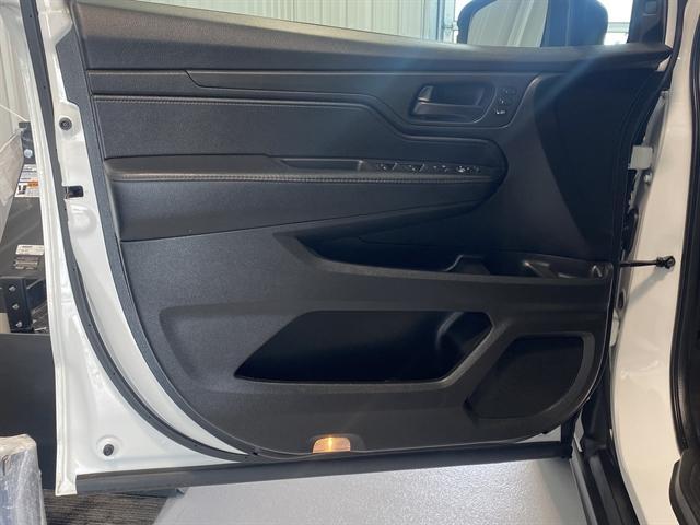 Photo of 2021 Platinum White Pearl Honda Odyssey
