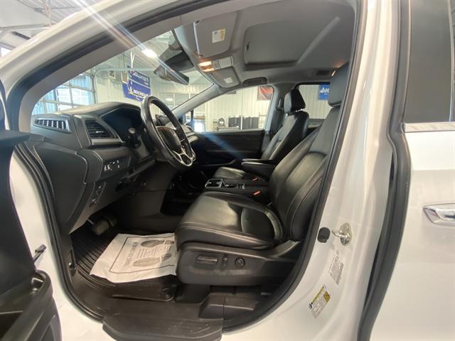 Photo of 2021 Platinum White Pearl Honda Odyssey