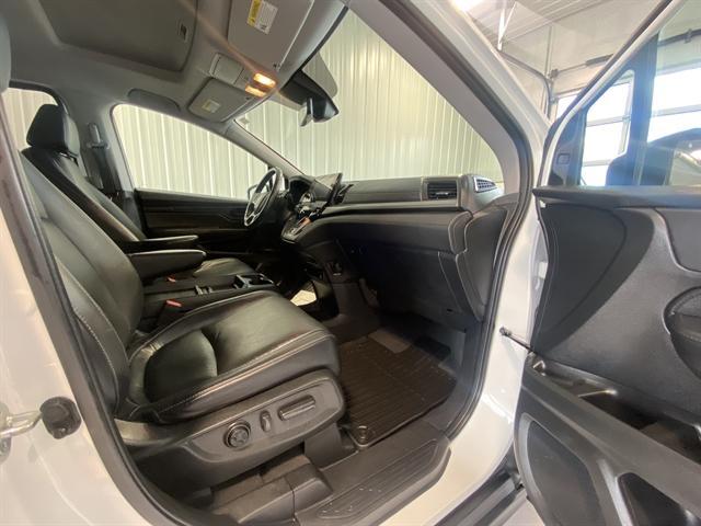 Photo of 2021 Platinum White Pearl Honda Odyssey