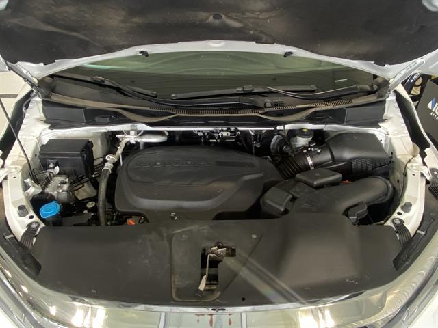Photo of 2021 Platinum White Pearl Honda Odyssey