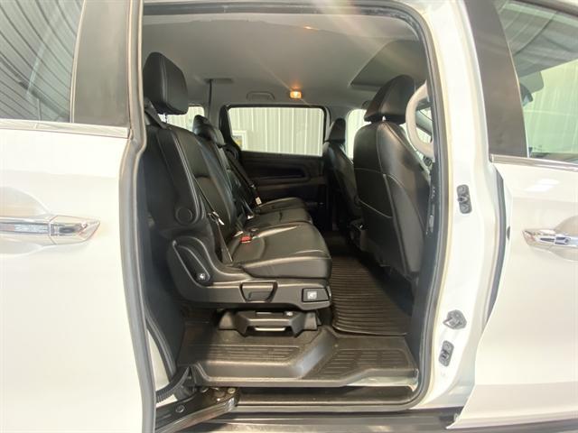 Photo of 2021 Platinum White Pearl Honda Odyssey