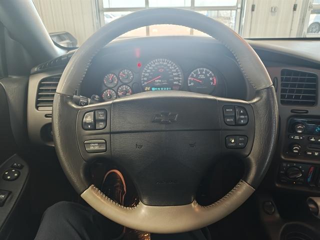 Photo of 2003 Superior Blue Chevrolet Monte Carlo