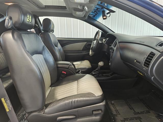 Photo of 2003 Superior Blue Chevrolet Monte Carlo