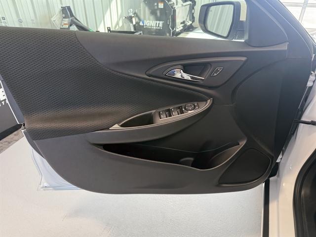 Photo of 2023 Summit White Chevrolet Malibu