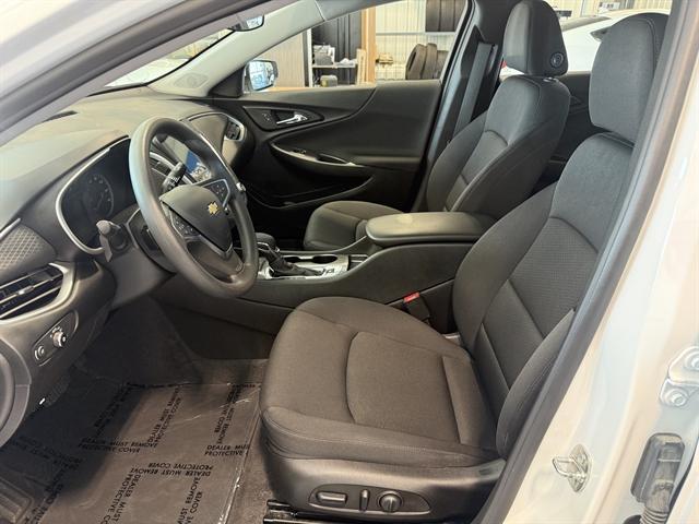 Photo of 2023 Summit White Chevrolet Malibu
