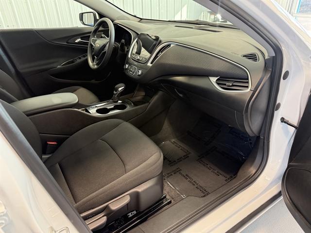 Photo of 2023 Summit White Chevrolet Malibu