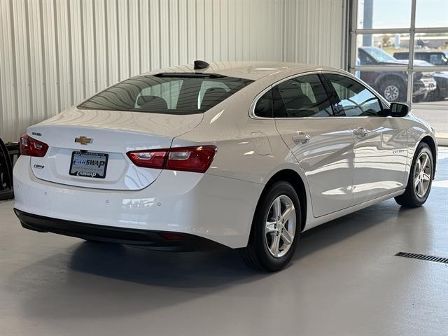 Photo of 2023 Summit White Chevrolet Malibu