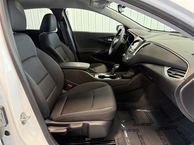 Photo of 2023 Summit White Chevrolet Malibu