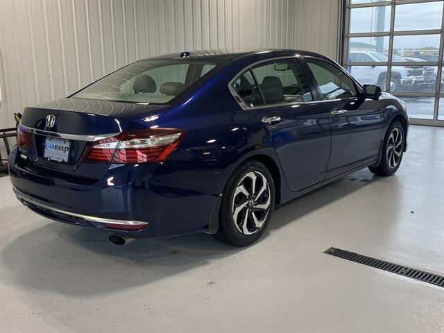 Photo of 2017 Obsidian Blue Pearl Honda Accord