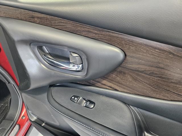 Photo of 2020 Cayenne Red Metallic Nissan Murano