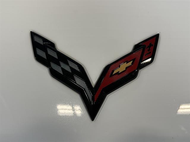 Photo of 2016 Arctic White Chevrolet Corvette