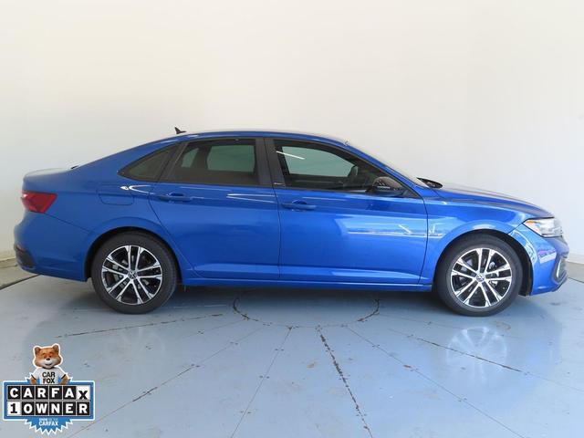 Photo of 2023 Blue Metallic Volkswagen Jetta