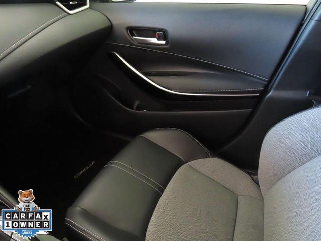 Photo of 2022 Midnight Black Metallic Toyota Corolla