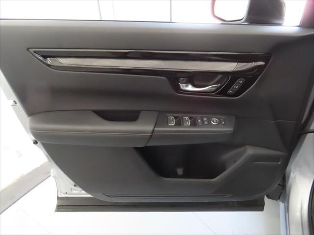 Photo of 2024 Lunar Silver Metallic Honda CR-V Hybrid