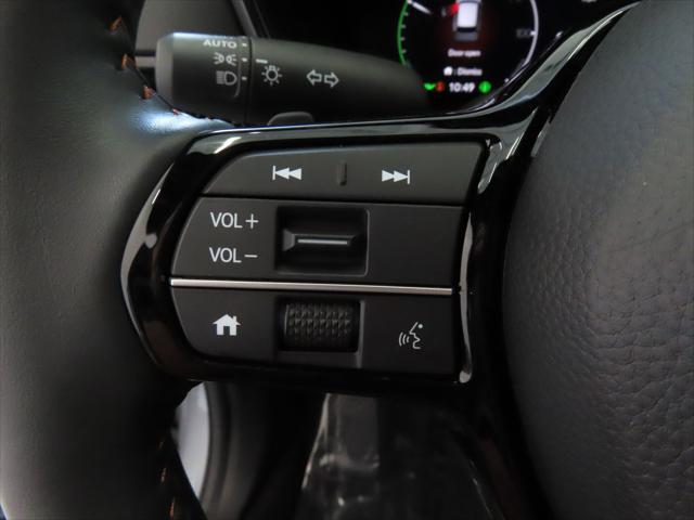 Photo of 2024 Lunar Silver Metallic Honda CR-V Hybrid