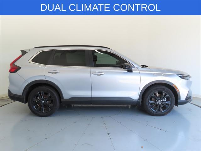 Photo of 2024 Lunar Silver Metallic Honda CR-V Hybrid
