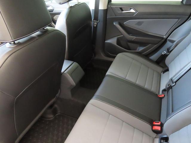 Photo of 2025 Platinum Volkswagen Jetta