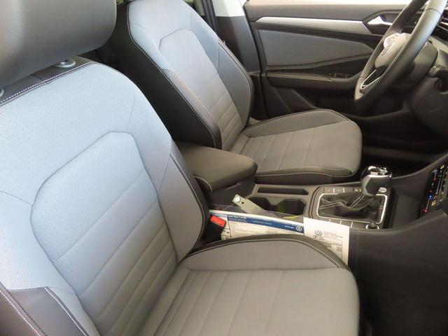 Photo of 2025 Platinum Volkswagen Jetta