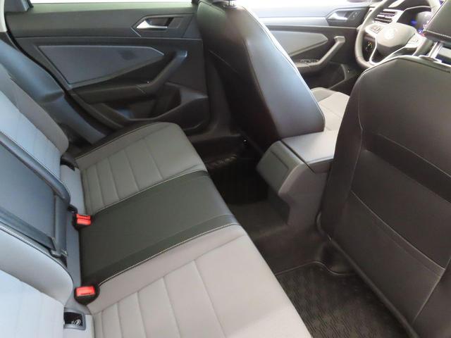 Photo of 2025 Platinum Volkswagen Jetta