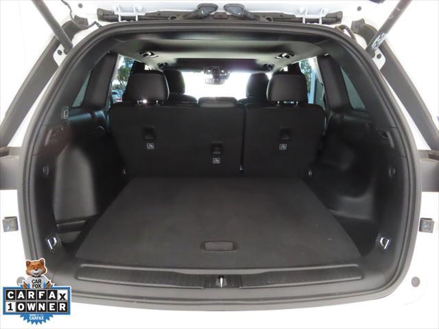 Photo of 2024 Bright White Clearcoat Jeep Grand Cherokee