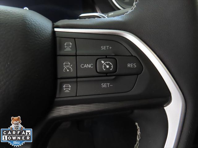 Photo of 2024 Bright White Clearcoat Jeep Grand Cherokee