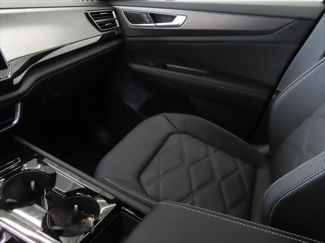 Photo of 2025 Deep Black Pearl Volkswagen Atlas Cross Sport