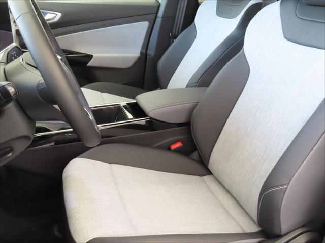 Photo of 2025 pure gray Volkswagen ID.4
