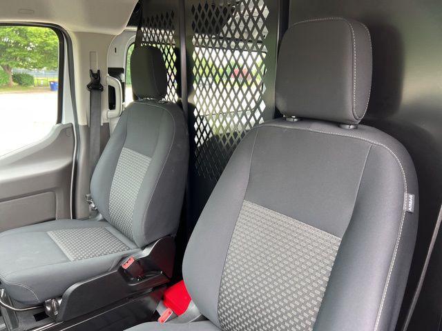 Photo of 2024 Oxford White Ford Transit-250
