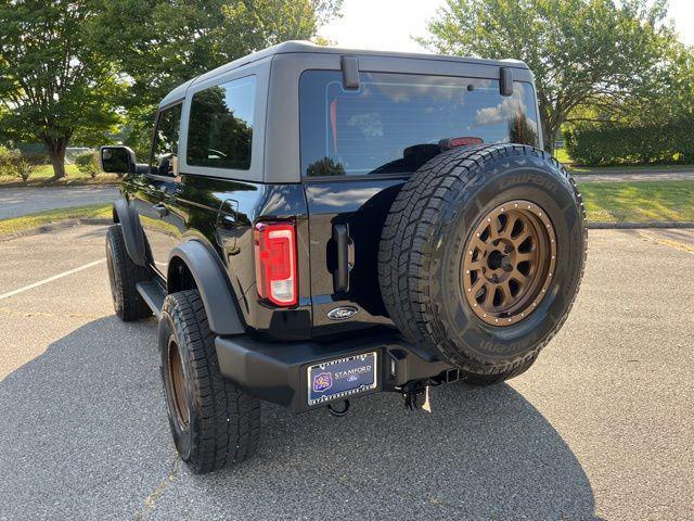 Photo of 2021 Shadow Black Ford Bronco