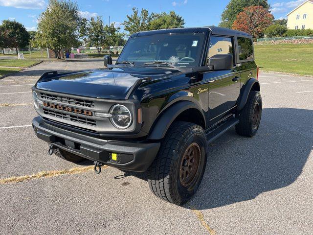 Photo of 2021 Shadow Black Ford Bronco