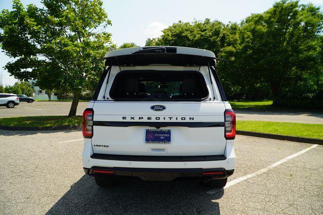 Photo of 2022 White Ford Expedition