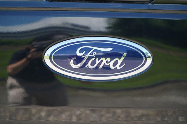 Photo of 2015 Tuxedo Black Metallic Ford F-150