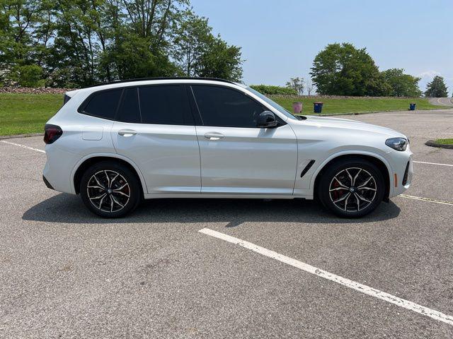 Photo of 2023 Mineral White Metallic BMW X3