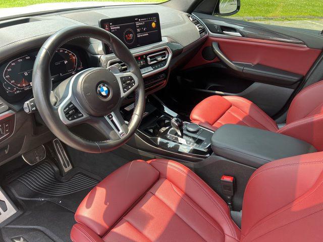Photo of 2023 Mineral White Metallic BMW X3
