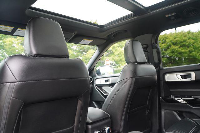 Photo of 2022 Star White Metallic Tri-Coat Ford Explorer