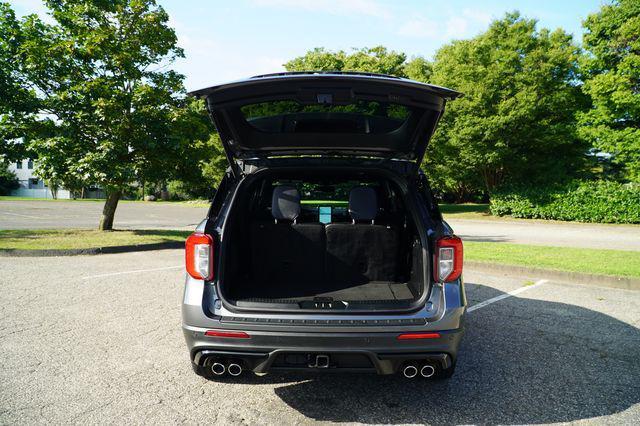 Photo of 2022 Carbonized Gray Metallic Ford Explorer