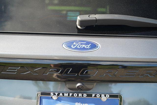 Photo of 2022 Carbonized Gray Metallic Ford Explorer