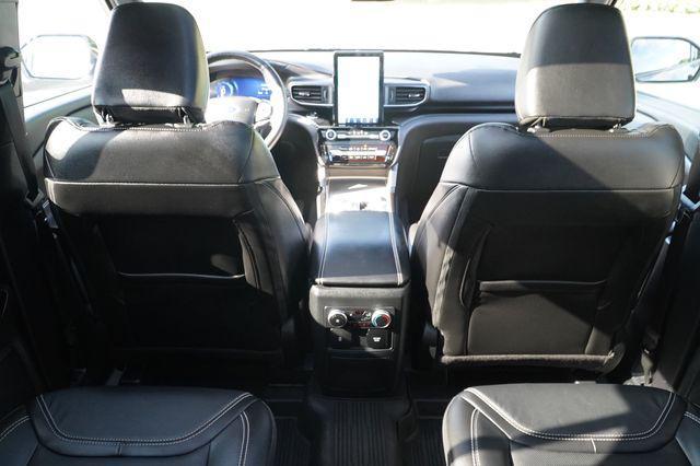 Photo of 2022 Carbonized Gray Metallic Ford Explorer