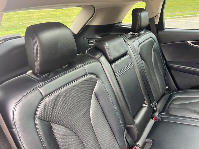 Photo of 2022 Asher Gray Metallic Clearcoat Lincoln Nautilus