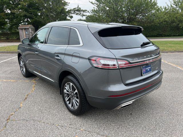 Photo of 2022 Asher Gray Metallic Clearcoat Lincoln Nautilus