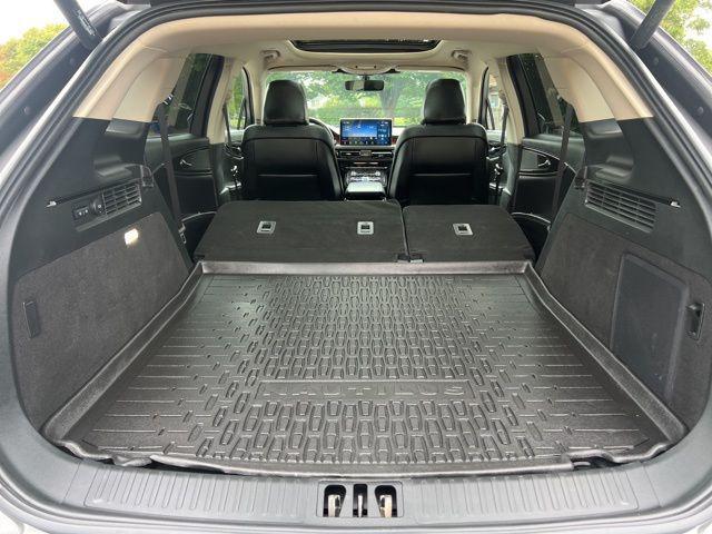Photo of 2022 Asher Gray Metallic Clearcoat Lincoln Nautilus