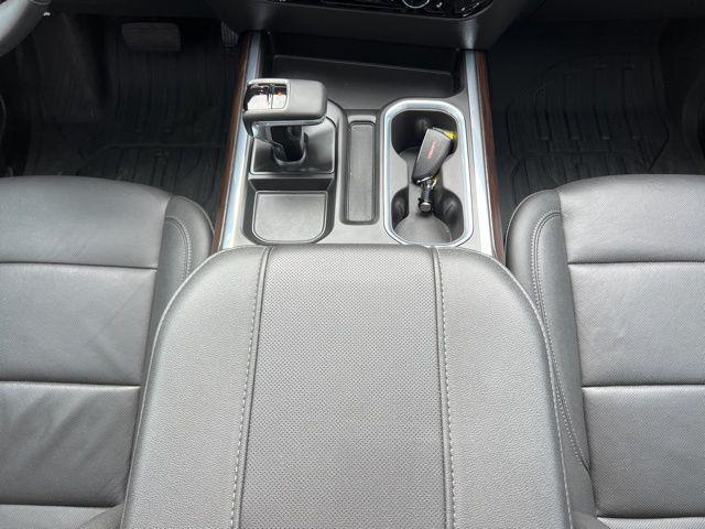 Photo of 2024 Summit White GMC Sierra 1500