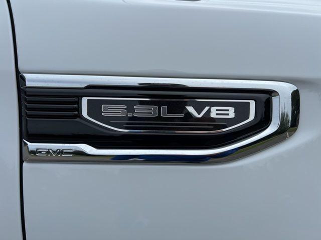 Photo of 2024 Summit White GMC Sierra 1500