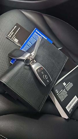 Photo of 2022 Black Mercedes-Benz GLC 300