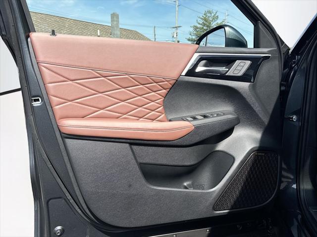 Photo of 2025 Graphite Gray Mitsubishi Outlander