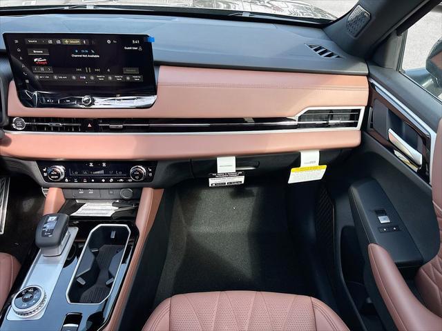 Photo of 2025 Graphite Gray Mitsubishi Outlander